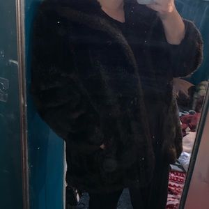 🧥 Vintage Fur Coat